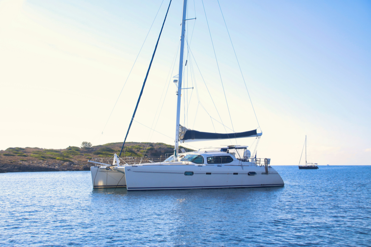 catamaran-sailing.jpg