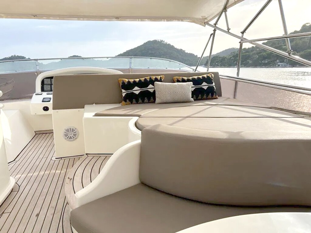 Astondoa 82 GLX Magic Six