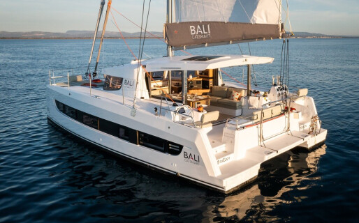 Bali Catsmart, Timeless