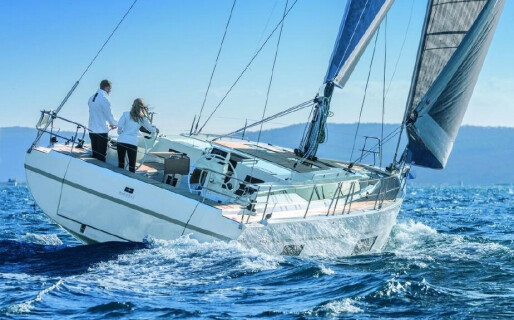 Bavaria C45, Silver III