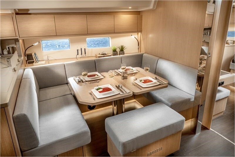 Bavaria C50 Roza Deflores 2