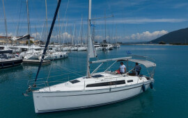 Bavaria Cruiser 33, Maistros