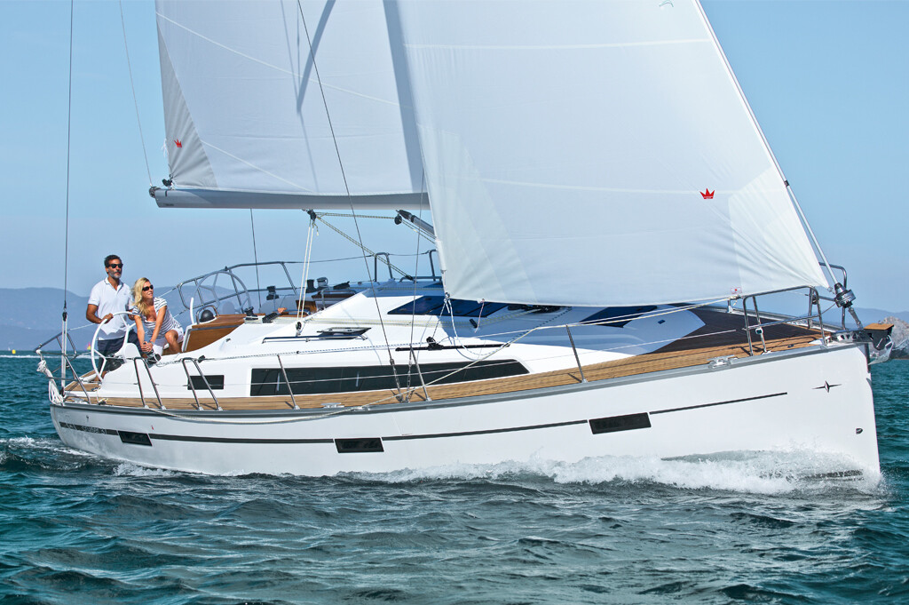 Bavaria Cruiser 37, HAYDN 