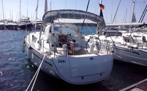 Bavaria Cruiser 37, Dori