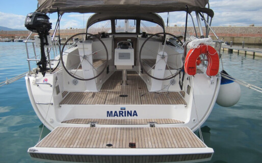 Bavaria Cruiser 41, Marina