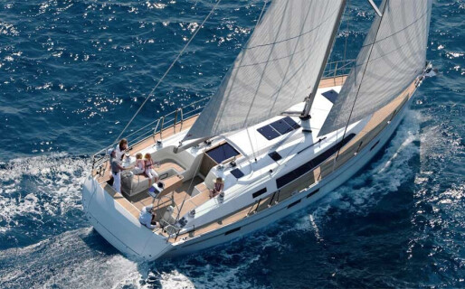 Bavaria Cruiser 46, Vela
