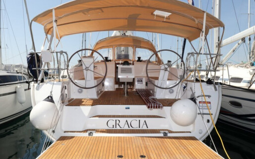 Bavaria Cruiser 46, Gracia