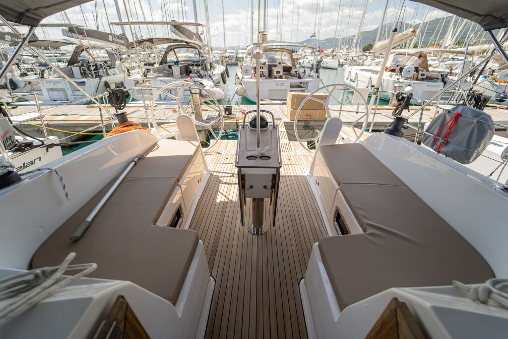 Bavaria Cruiser 46 Nauti Girl
