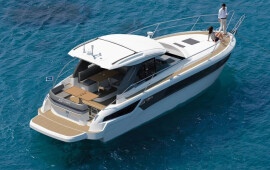 Bavaria S36 Open, Nightlife