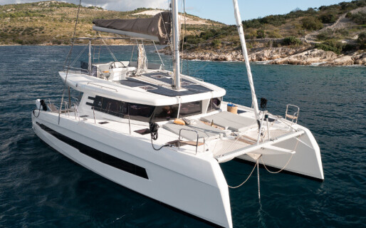 Cervetti 44, Kajsa Kavat