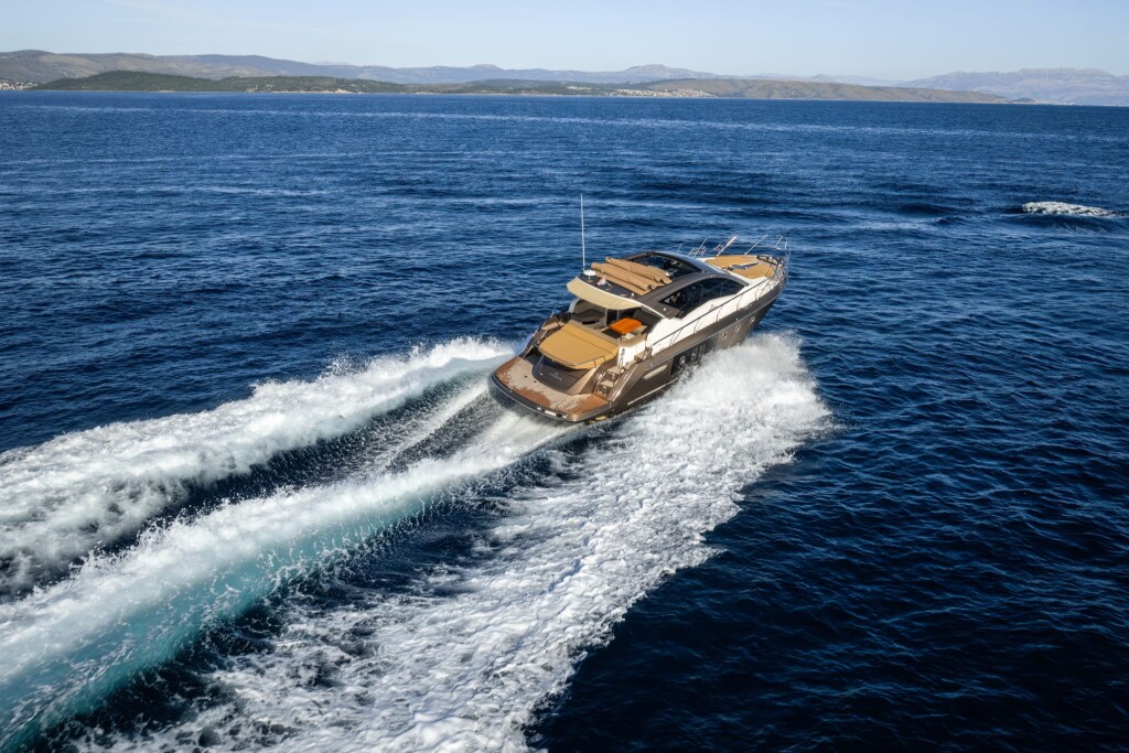Cranchi M44 HT Brown Sugar