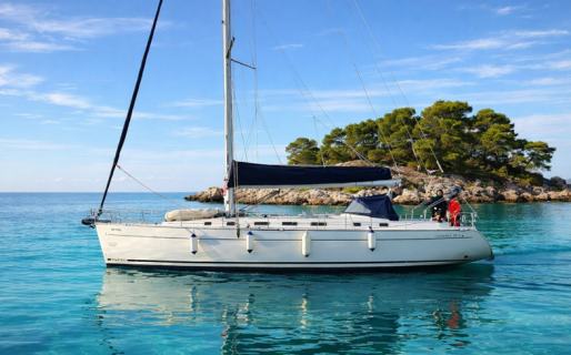 Cyclades 50.5, Timy