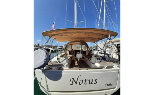 Dufour 382 GL, Notus