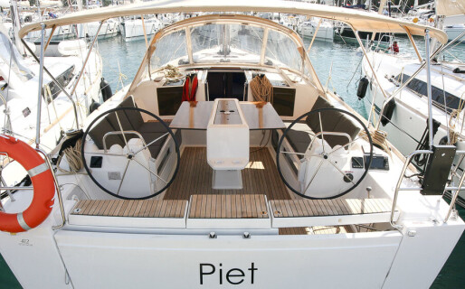 Dufour 412 GL, Stella