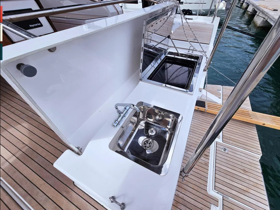 Dufour 470 Bedda Matri