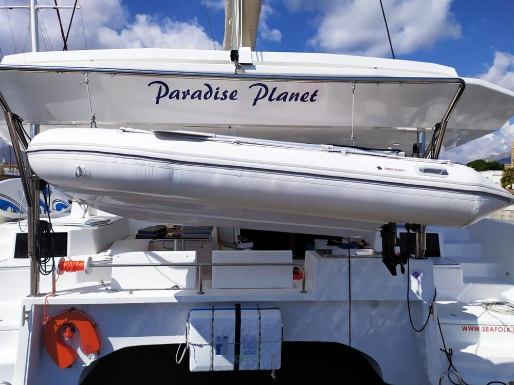 Dufour 48 Catamaran, Paradise Planet