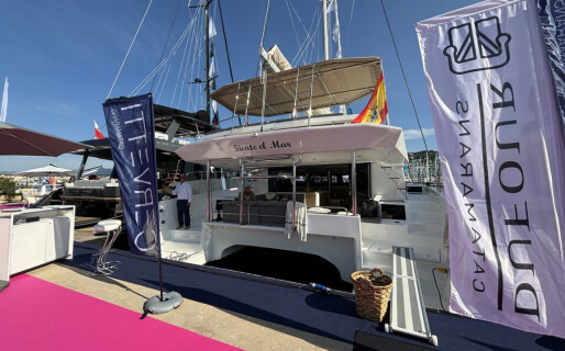 Dufour 48 Catamaran, Siente El Mar