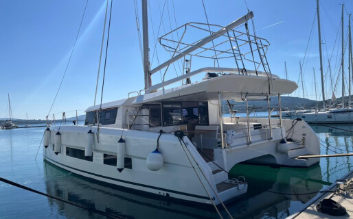 Dufour 48 Catamaran, Dreamland