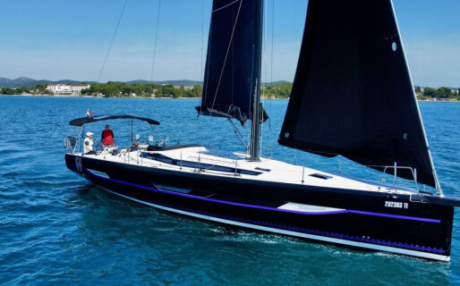 Elan E6, Black Panther