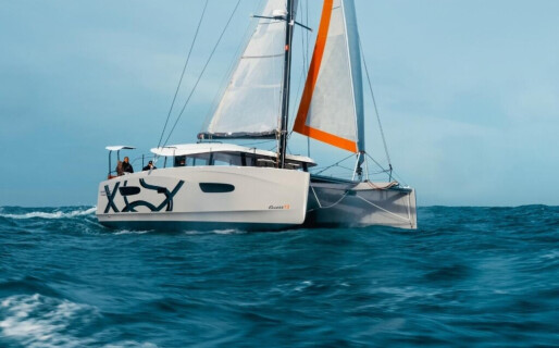 Excess 13, First Kiss