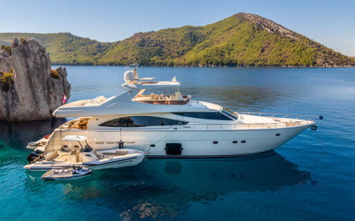Ferretti Yachts 830, Cipriana