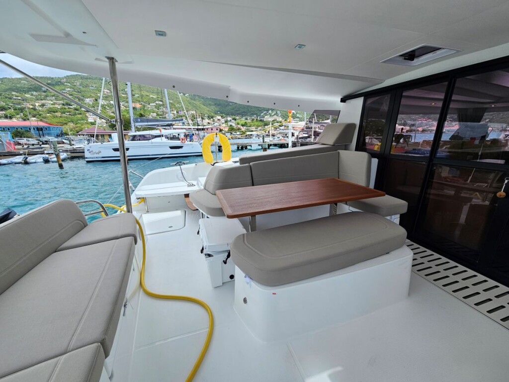 Fountaine Pajot FP 41 Maesto 3 Moonlight