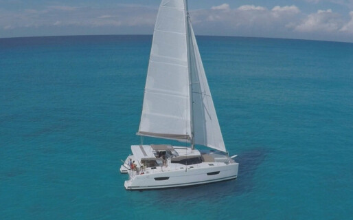 Fountaine Pajot Isla 40, Seas The Day