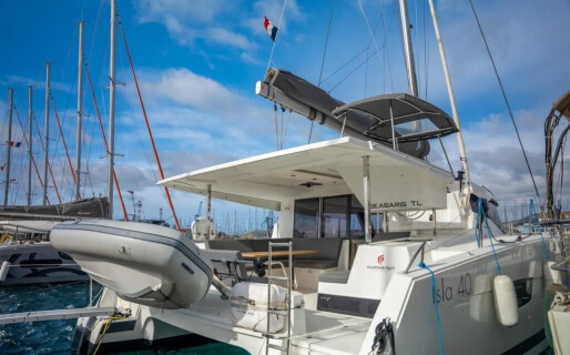 Fountaine Pajot Isla 40, Seabaris