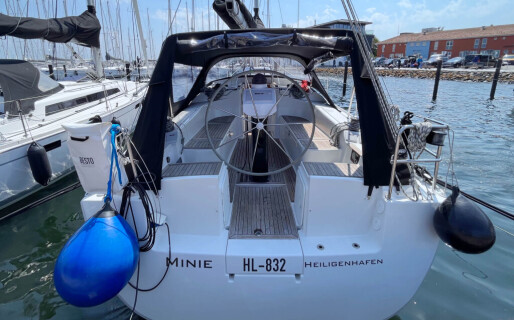 Hanse 370, Minie