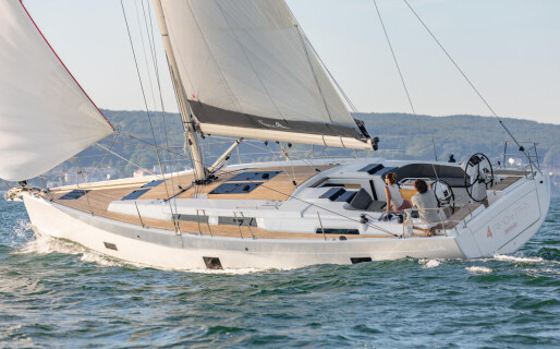 Hanse 458, Terna