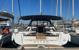 Hanse 460, Astan