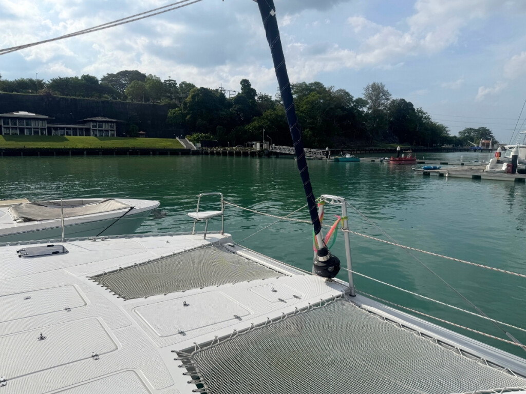 Island Spirit 410 Isle Phantom