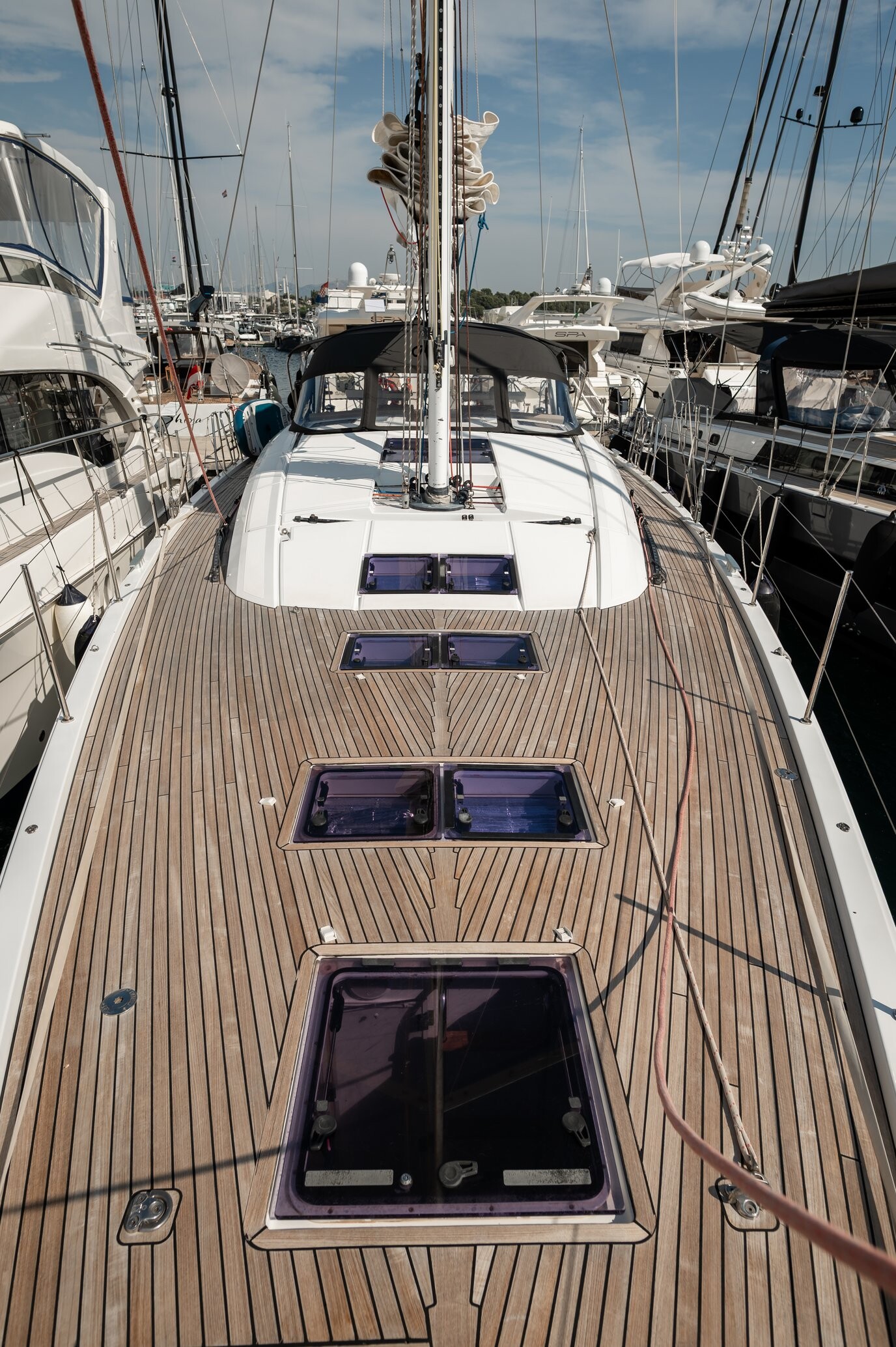 Jeanneau 64 Enija