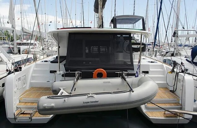 Lagoon 40 Anemone
