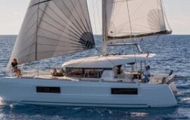 Lagoon 40, Paco