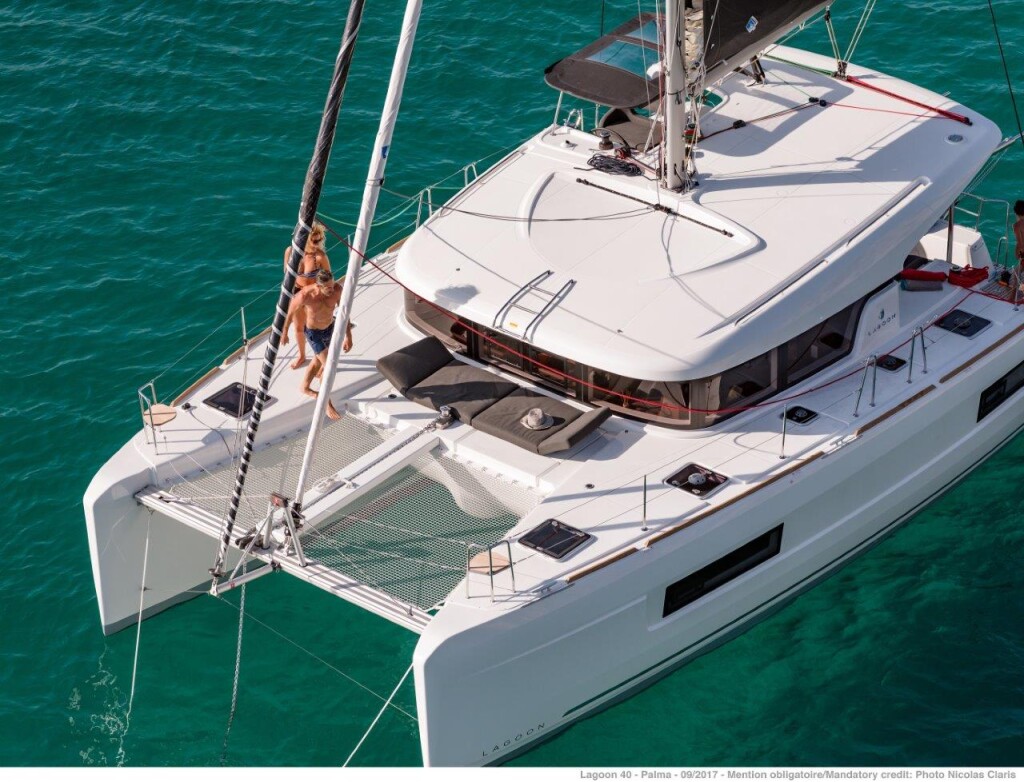 Lagoon 40, StarElli