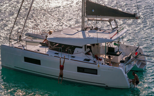 Lagoon 40, Sunrise