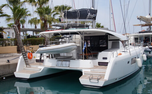 Lagoon 42, Sea novels