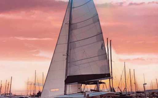 Lagoon 450 F, Aristofanis