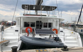 Lagoon 450 F, Aristofanis