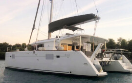 Lagoon 450 F, Azraq