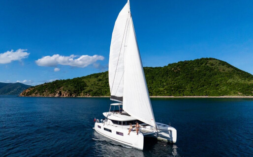 Lagoon 51, Slinky Malinki