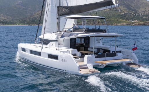 Lagoon 51, Athena Blu