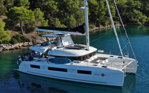 Lagoon 51, Twin Joy +