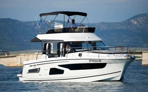 Merry Fisher 1095, Merry Fisher 1095 Fly