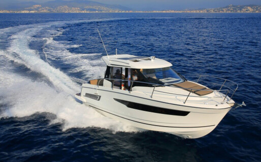 Merry Fisher 895 Offshore, Salty Kiss