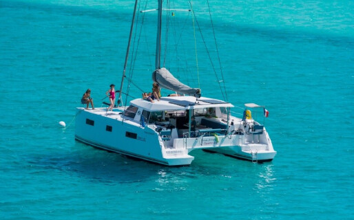 Nautitech 40 Open, Untethered