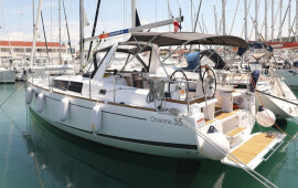 Oceanis 35.1, Aris