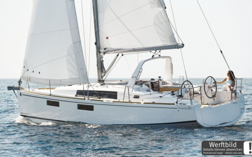 Oceanis 35.1, Basti