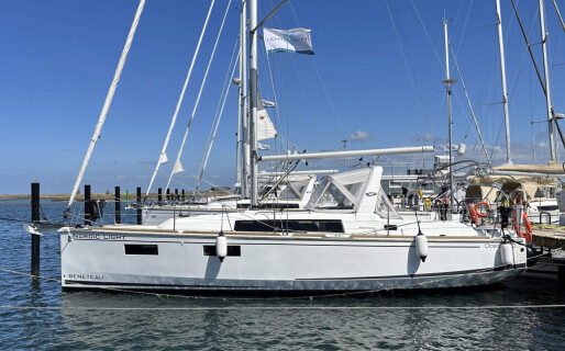 Oceanis 35.1, Nordic Light